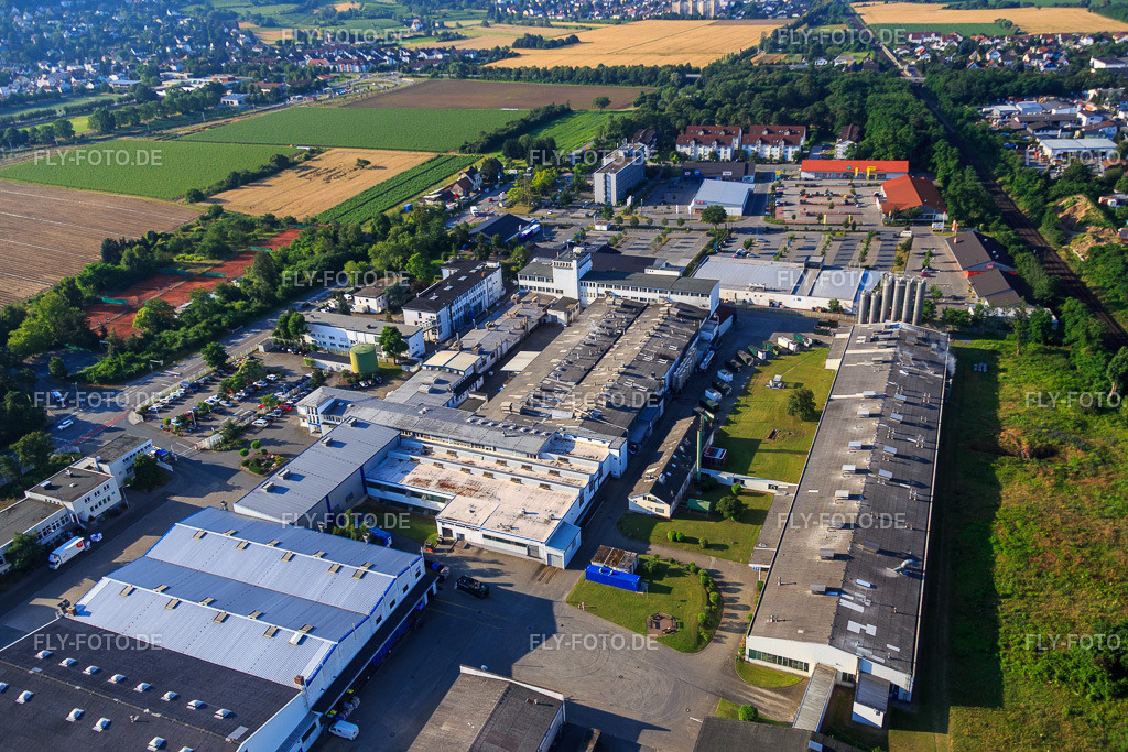 Intersnack Deutschland SE Werk Alsbach https://www.intersnack.de/ | Luftbild: Intersnack Deutschland SE Werk Alsbach https://www.intersnack.de/ im Ortsteil Sandwiese in Alsbach-Hähnlein im Bundesland Hessen in Deutschland. Foto: IMG_091418.jpg vom 07.07.2016 durch Werner Riehm/FLY-FOTO.de - Realisiert mit Pictrs.com