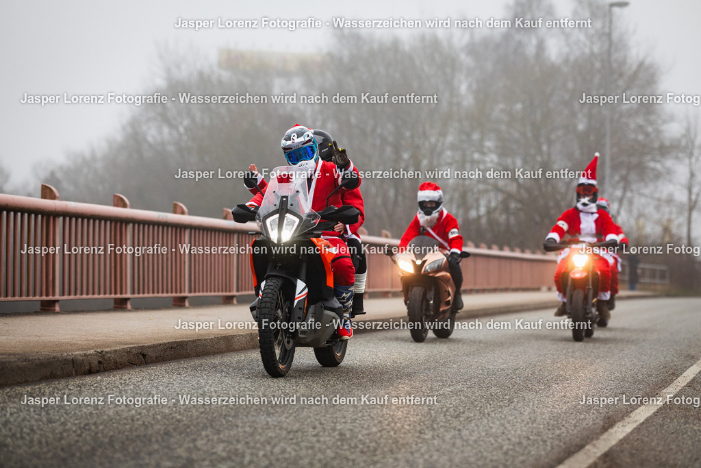 X-Mas Ride I Kiel I 2025 | Jasper Lorenz Fotografie - Realisiert mit Pictrs.com