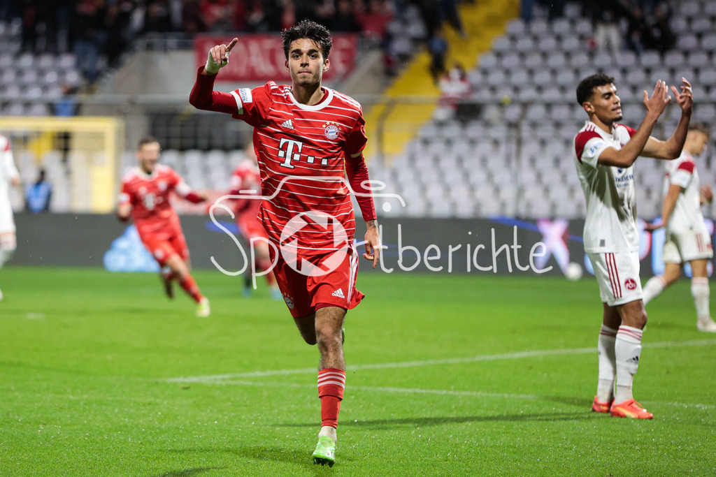 FC Bayern Amateure - 1. FC Nuernberg II | Lucas Copado Schrobenhauser (FCB #9) jubelt nach seinem Treffer zum 1-1
