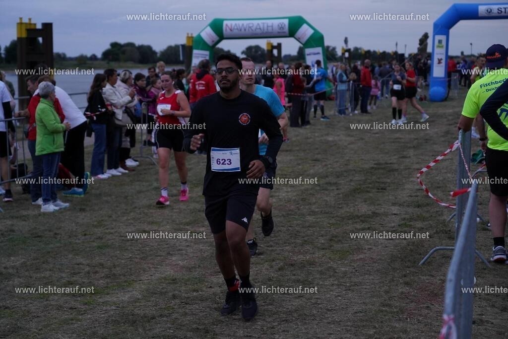 DSC05373 | Lichterlauf  - Realized with Pictrs.com