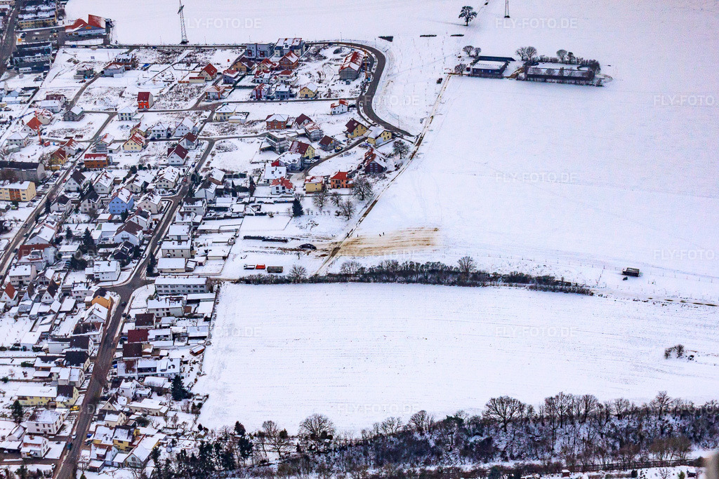 Luftbild: Stresemannstraße Im Winter bei Schnee in Kandel im Bundesland Rheinland-Pfalz in Deutschland. Foto: IMG_23525.jpg vom 16.01.2010 durch Werner Riehm/FLY-FOTO.de