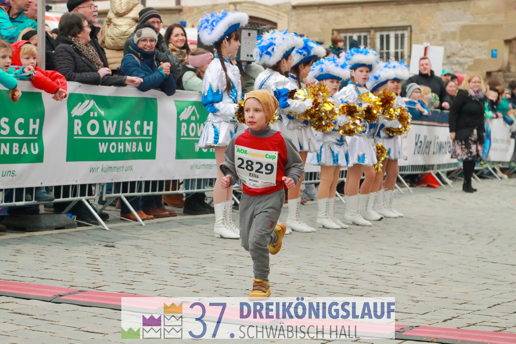 AOK JuniorCup 400m | 3Koenigslauf 2023 - Realisiert mit Pictrs.com