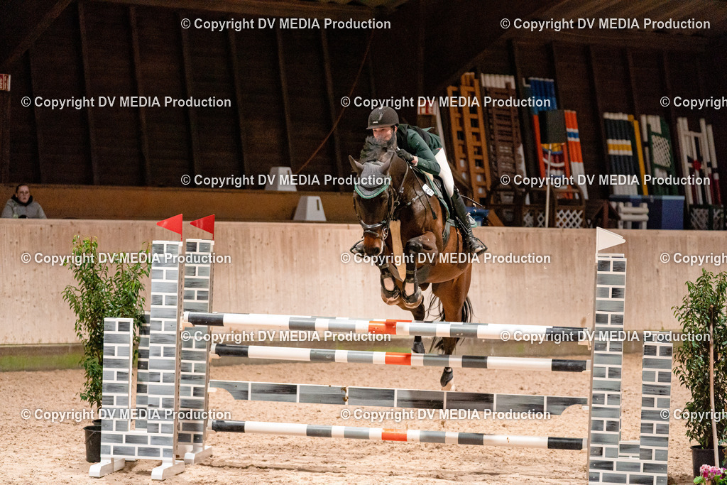 Springen Tag 1-923 | dv-media-shop - Realisiert mit Pictrs.com