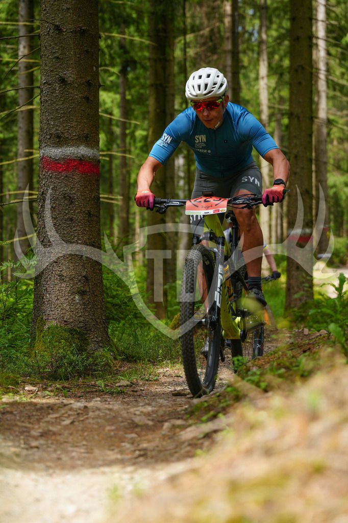 FC603698 | Fotogalerie der Treibjagd im Dunkelwald - Dein MTB Etappenrennen im Erzgebirge - Realisiert mit Pictrs.com