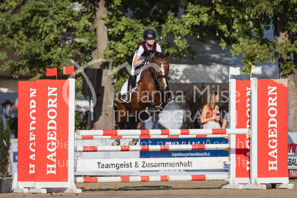220825_Delbrueck_PonyTrophy-202 | Deine schönsten Turniermomente als professionelle Fotos! Entdecke hochwertige Pferdesport-Fotografie im Online-Shop. Jetzt Fotos finden & bestellen!