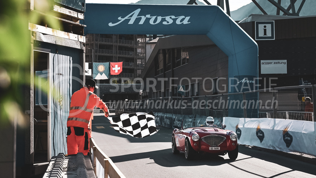 19. Arosa ClassicCar 2023 - 2. September 2023 | 19. Arosa ClassicCar 2023
Arosa, Schweiz
Etterlin Kerstin aus Bad Ragaz mit der Startnummer 241 in einem Austin-Healey 100/4 BN1, Jahrgang 1954, in der Klasse Classic Trophy.
@arosaclassiccar, @arosa.official, #arosaclassiccar, #arosa, #76curves, #classiccar
Bild: Sportfotografie Markus Aeschimann | www.markus-aeschimann.ch - Realisiert mit Pictrs.com