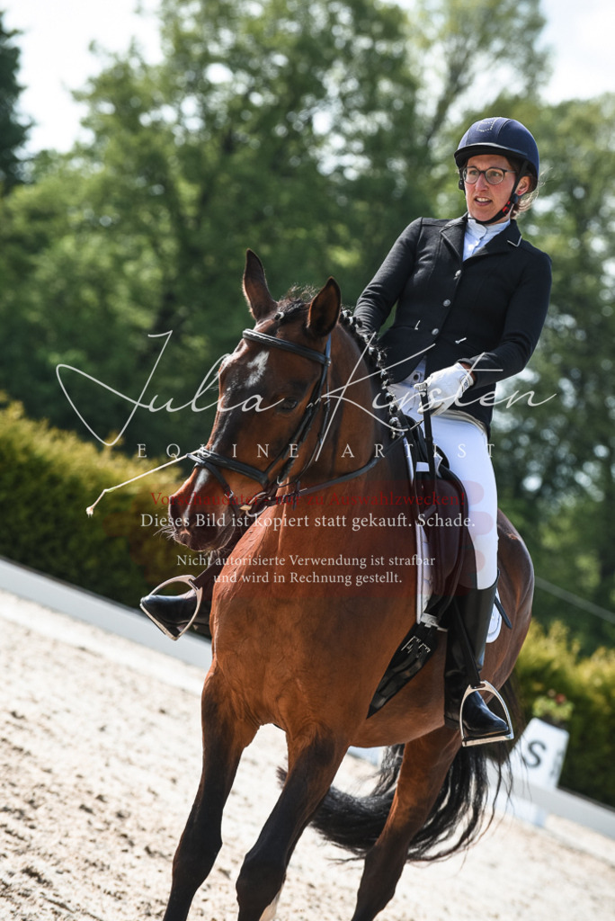 20230518_JK-Röhrsdorf-09-1267 | Pferde- und Turnierfotografie in Westsachsen. Pferdeportraits, Auftragszeichnungen und intuitive Kunst.