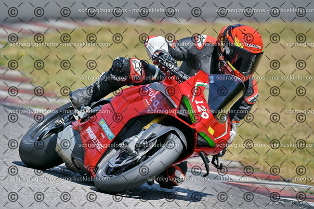 25bt04-0969 | markuskiefer.com - Realisiert mit Pictrs.com