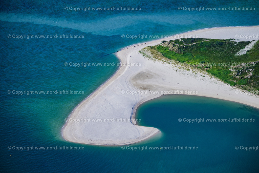 Sylt_Hörnum_Hörnumer_Odde_Strand_ELS_9017210625 | HöRNUM (SYLT) 21.06.2025 Küstenbereich der " Hörnumer Odde " in Hörnum auf der Nordseeinsel Sylt im Bundesland Schleswig-Holstein. Weiterführende Informationen bei: Sylt Marketing GmbH. // Coastal area of the " Hoernumer Odde " in Hoernum on the North Sea island of Sylt in the federal state of Schleswig-Holstein. Further information at: Sylt Marketing GmbH. Foto: Martin Elsen