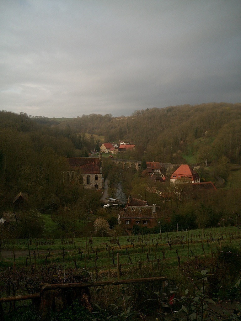 DSCF0212 | Rothenburg ob der Tauber. Nur hier gibt es Exklusive und passend zur Jahreszeit Ihr Wandbild, T-Shirt, Tasse und alles was das Rothenburg Herz begehrt. - Realisiert mit Pictrs.com