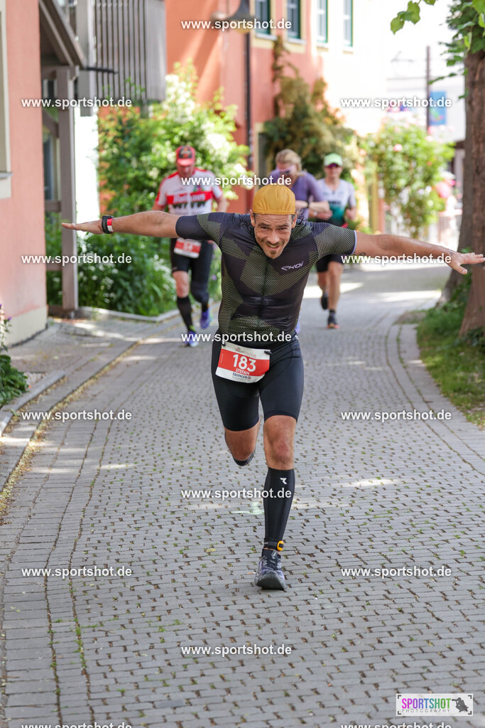 KSZ_8141 | Stadttriathlon Erding 2025. #yourpictrs #sportshot_your_pictrs @Sportshotphotography #stadttriathlonerding Copyright: www.sportshot.de