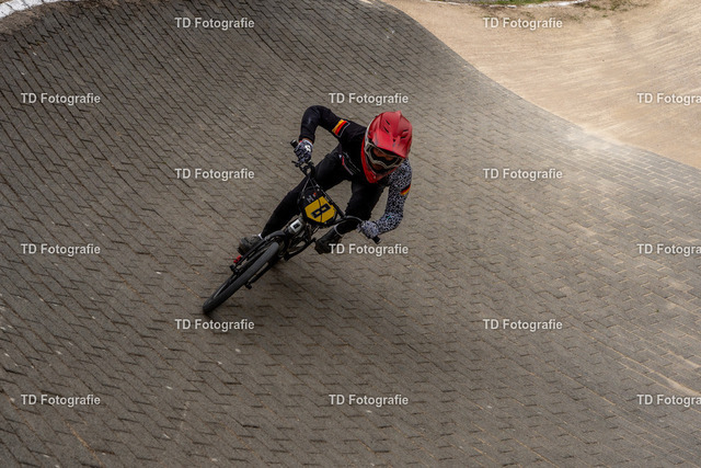BayBMX2026-05078 | Fotogalerie von Thomas Dettweiler mit Eventbildern und lizenzfreien Fotos. Perfekt als Wandbild, für Büro, Website oder private Nutzung. - Realisiert mit Pictrs.com