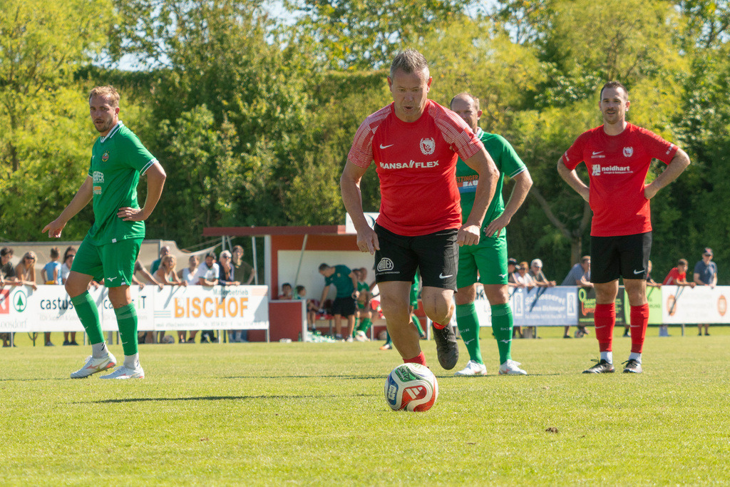 Spiel-0292_Legenden ASK-RAPID | Fotodoku 80 Jahre ASK-Loosdorf: Legendenmatch ASK-Loosdorf - Rapid WIENSponsoren, Mannschaften, Begrüßung, Interviews, das Spiel, Besucher, Fans, Stimmung.