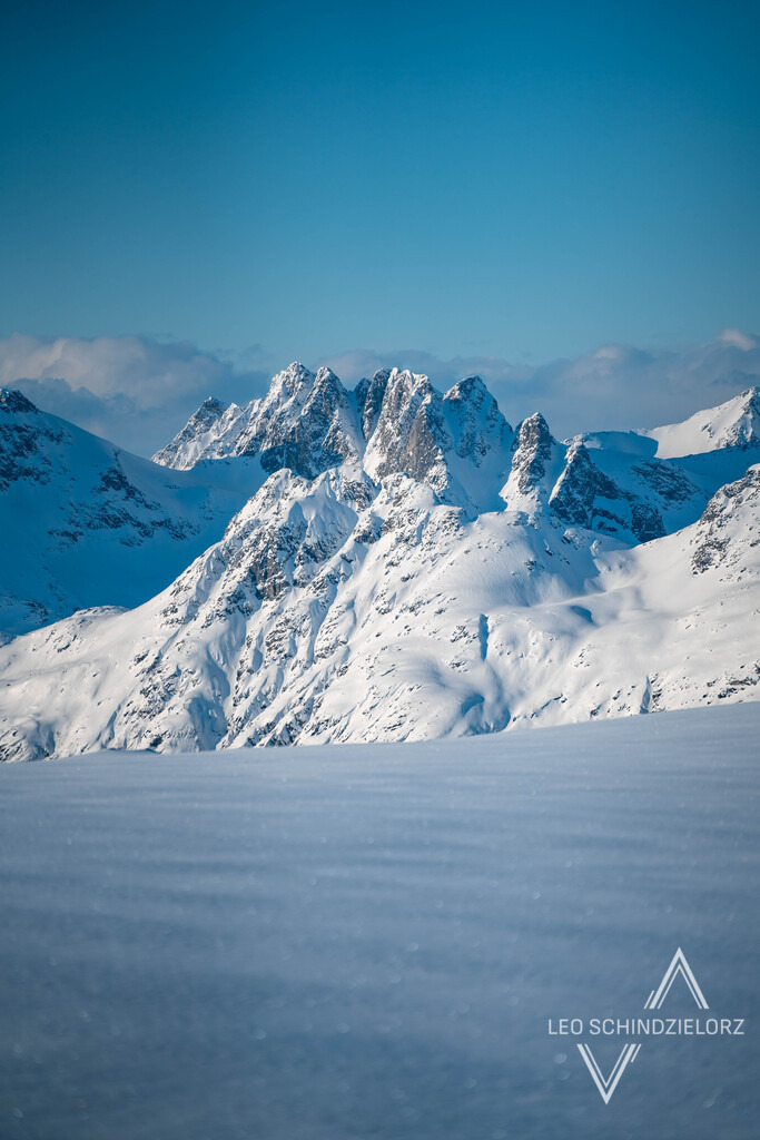 Fotografie_Leo_Schindzielorz_NO_Winter_Tromso_Botnfjellet_20230322_A7400147_org | Atmosphärische Landschaftsbilder & Drohnenaufnahmen aus dem Allgäu, Tirol, Südtirol & der Schweiz – ideal für Leinwanddrucke & zur stilvollen Raumgestaltung. - Realisiert mit Pictrs.com