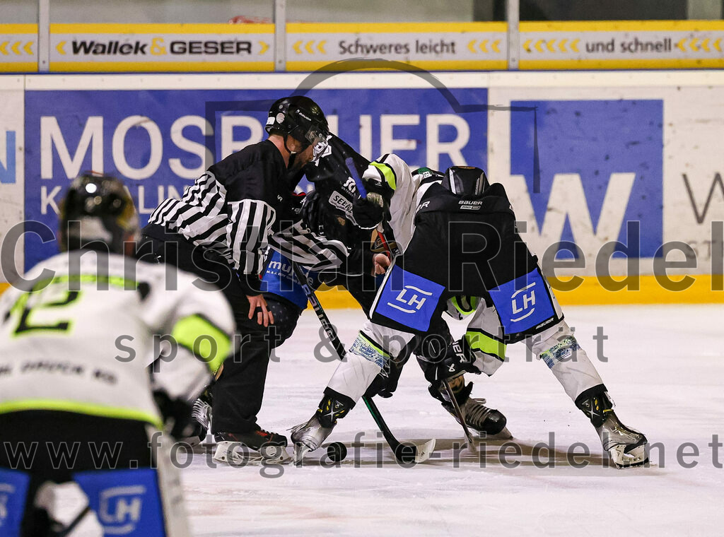 2024-02-16_113_TSV_Erding_gegen_ERSC_Amberg | Erding, Deutschland, 16.02.2024:
Eishockey, Bayernliga Playoffs 2023 / 2024, 1. Spieltag, TSV Erding gegen ERSC Amberg, Endergebnis: 1:2

Foto: Christian Riedel / fotografie-riedel.net