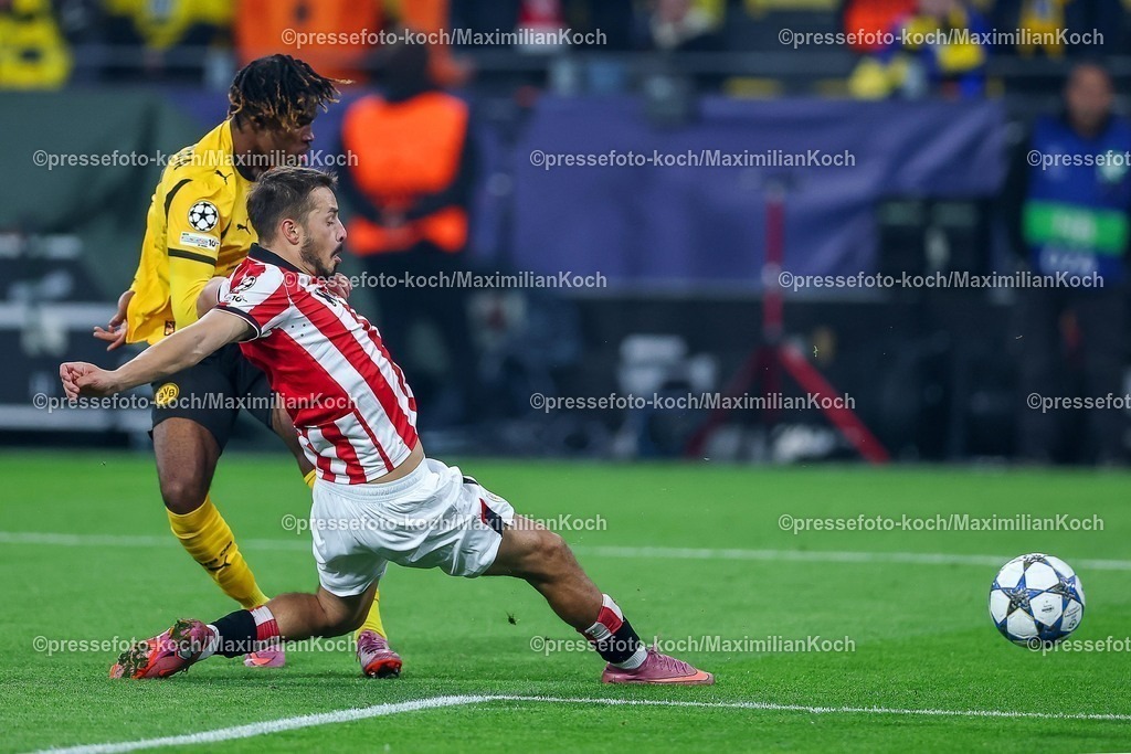UCL01102501077 | 01.10.2025, Fußball, UEFA Champions League, Borussia Dortmund - Athletic Club Bilbao, BVB Stadion, 2. Spieltag, Saison 2025 2026: Torschuss  Tor zum 2:0 durch Torschütze Carney Chukwuemeka (BVB #17)   gegen Andoni Gorosabel (Bilbao #02) Regulations prohibit any use of photographs as image sequences and or quasi-video.
