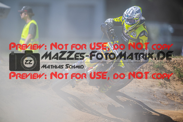 MaZZes_FotoMatrix_220702_5746 | UE40