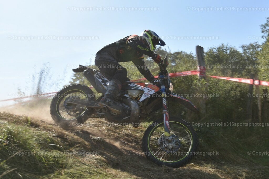 DSC_0270 | Sportfotografie , Motorsport, Motoross, Reitsport, Mointainbike, Enduro,
Landschaft , Outdoor, Eventfotografie, Landschaft, Bilder online bestellen - Realisiert mit Pictrs.com