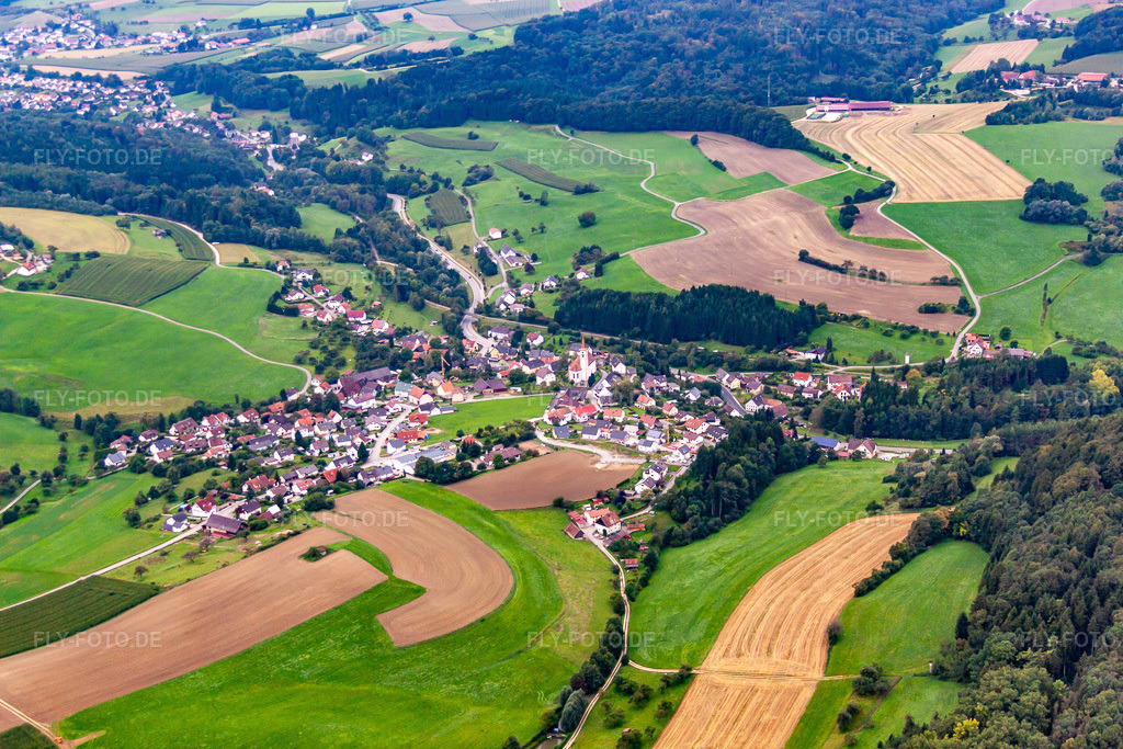 Luftbild: Ortsteil Hoppetenzell im Ortsteil Hoppetenzell in Stockach im Bundesland Baden-Württemberg in Deutschland. Foto: IMG_71808.jpg vom 31.08.2014 durch Werner Riehm/FLY-FOTO.de
