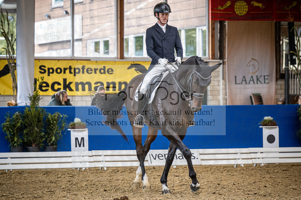 DOS_2024 | Entdecke hochwertige Reitturnierfotos von Foto Oger. Professionell, emotional und authentisch – jetzt Lieblingsmomente im Shop bestellen. - Realisiert mit Pictrs.com