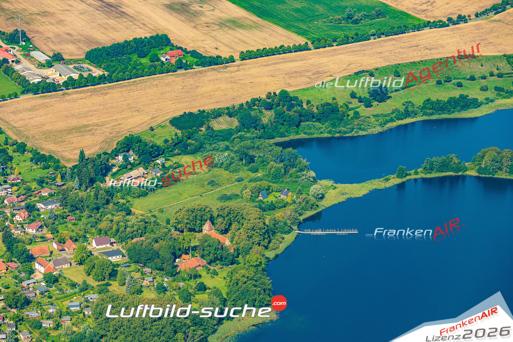 Klassische Luftaufnahme ohne Drohne zeigt:Zittow bei Leezen - Die Luftbildaufnahme wurde 2025 vom UL-Flugzeug heraus erstellt ( keine Drohnenaufnahme ) - Hochauflösende Luftaufnahme -Nicht vergleichbar mit Google Maps oder Satelittenbilder- Die Geschenkidee !Mit Lizenz und Bildrechte bestellbar