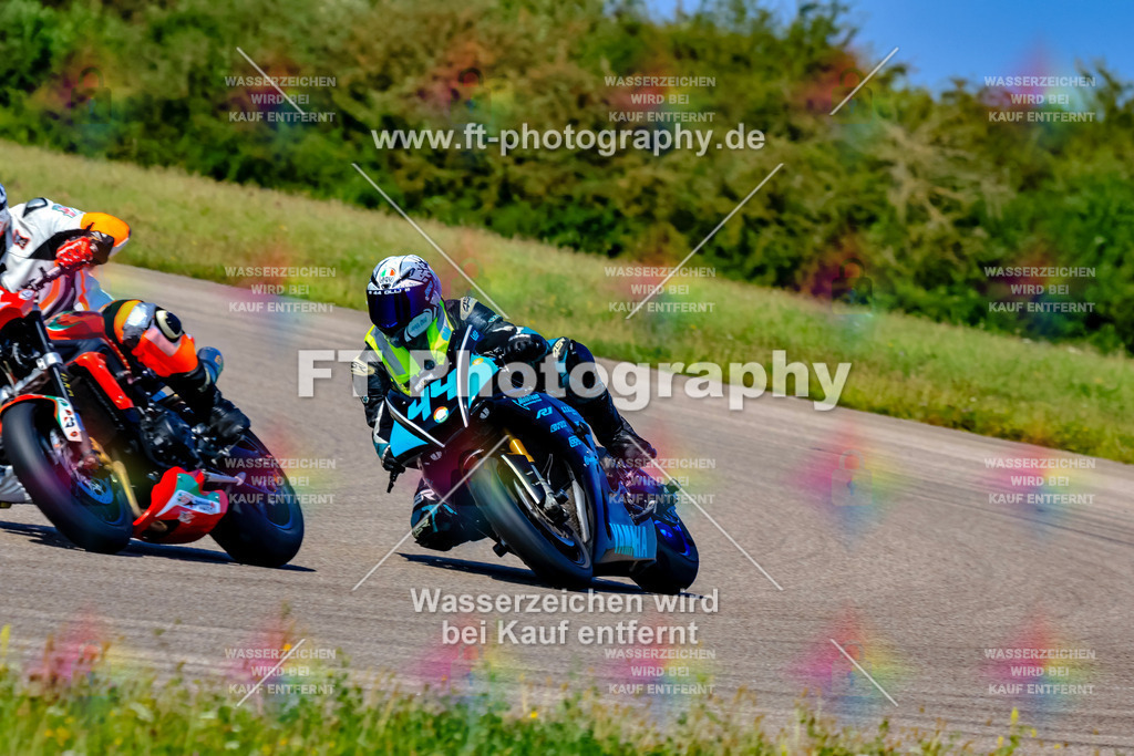044-3668 | Hier findet Ihr Bilder von Touristenfahrten auf der Nürburgring Nordschleife oder von anderen Veranstaltungen die ich besucht habe. Viel Spass beim Durch Schauen 