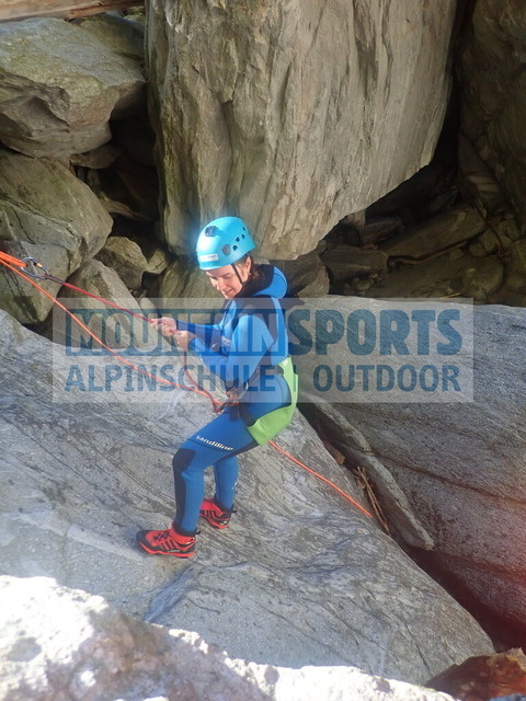 P1010090 | Bestelle die Bilder deines Berg- oder Wasser-Abenteuers mit Mountain Sports bequem von zu Hause aus direkt über unseren Online Fotoshop von pictrs.com. - Realisiert mit Pictrs.com