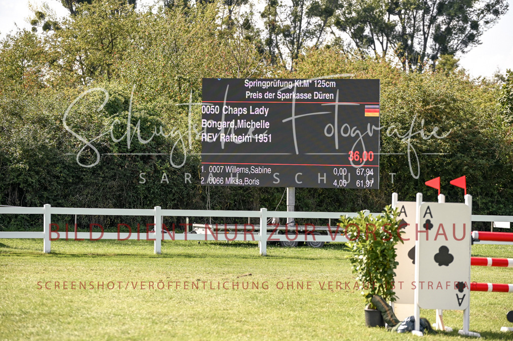 Schugtsche-Düren.2024-10.Springprf.M_-41 | Schugtsche Fotografie - Realisiert mit Pictrs.com