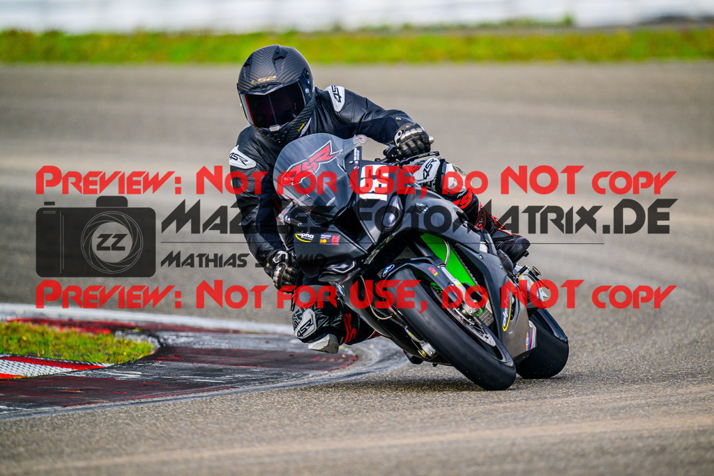 MaZZes_FotoMatrix_240910_6007705_3216 | ROT