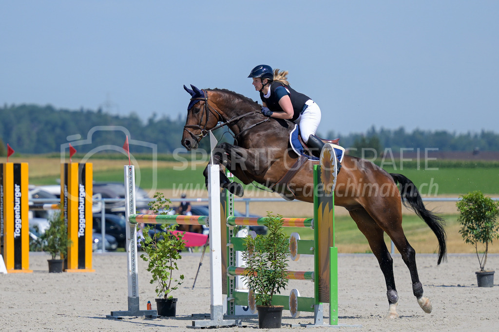 Pferdesporttage Winterthur - 19. July 2025 | Pferdesporttage WinterthurSandplatz Pferdesport-Arena, WinterthurBild: Sportfotografie Markus Aeschimann | www.markus-aeschimann.ch - Realisiert mit Pictrs.com
