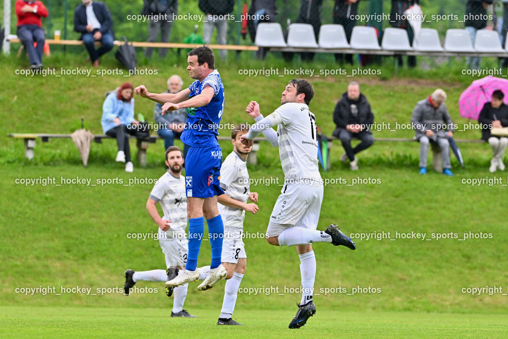 ASKÖ Köttmannsdorf vs. SV Dellach Gail | #32 Martin Jantschgi Dellach Gail, #17 Stephan Borovnik ASKÖ Köttmannsdorf, ASKÖ Köttmannsdorf vs. SV Dellach Gail, ASKÖ Köttmannsdorf vs. SV Dellach Gail am 15.05.2024 in Köttmannsdorf (Sportplatz Köttmannsdorf), Austria, (Photo by Bernd Stefan)