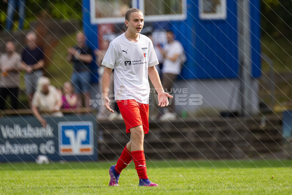 20250920_Picselweb-Fotografie_1R3_1418 | JFV D/A &amp; Stade - VfB Oldenburg0:1 VfB no70:2 VfB no70:3 VfB JFV Eigentor0:4 VfB no70:5 VfB no71:5 JFV no3 Jaric Jimenez-Voss2:5 JFV no9 Janko Sylvester3:5 JFV no16 Damian Elias Mihro Burekovic - Realisiert mit Pictrs.com