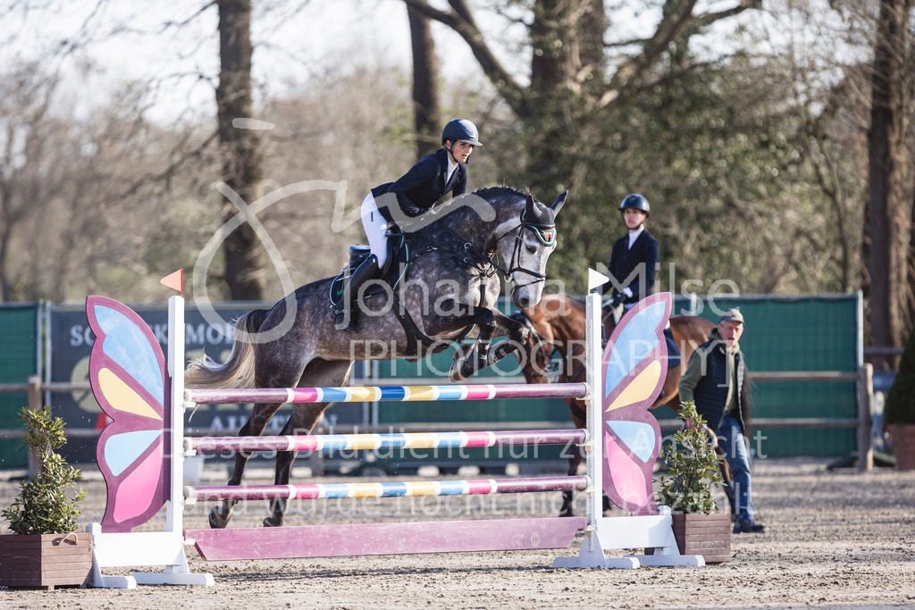 250408_Mühlen_SprPf-M-525 | Deine schönsten Turniermomente als professionelle Fotos! Entdecke hochwertige Pferdesport-Fotografie im Online-Shop. Jetzt Fotos finden & bestellen!