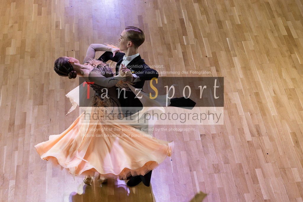 20240615_DM-Jun2-Kombi_09186 | Tanzsportbilder, Standardtanz, Lateintanz, WDSF, DTV, LTVB, dancecomp, goc, hessen tanzt, blaues band der spree, walzer, tango, wiener walzer, slowfox, quickstepp, samba, rumba, cha-cha-cha, paso doble. jive, hd-kroft photography, turniertanzsport