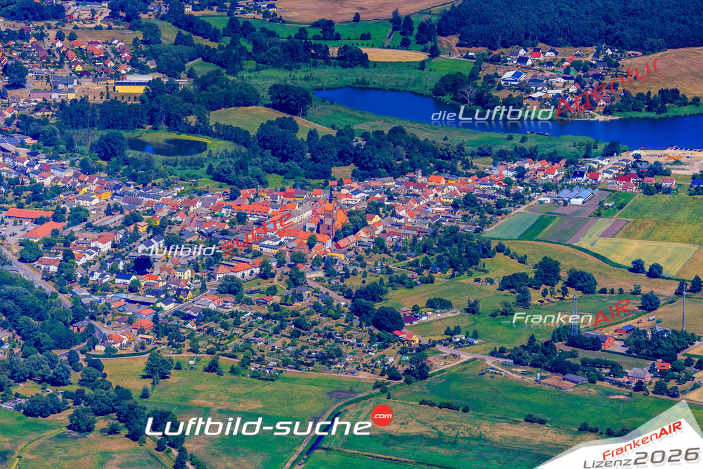 Die Luftbildaufnahme Ortsansicht - Usedom wurde 2018 mittels Flugzeug (keine Drohne) erstellt. Perfekte Schärfe und Druck- Auflösung- Garantiert!