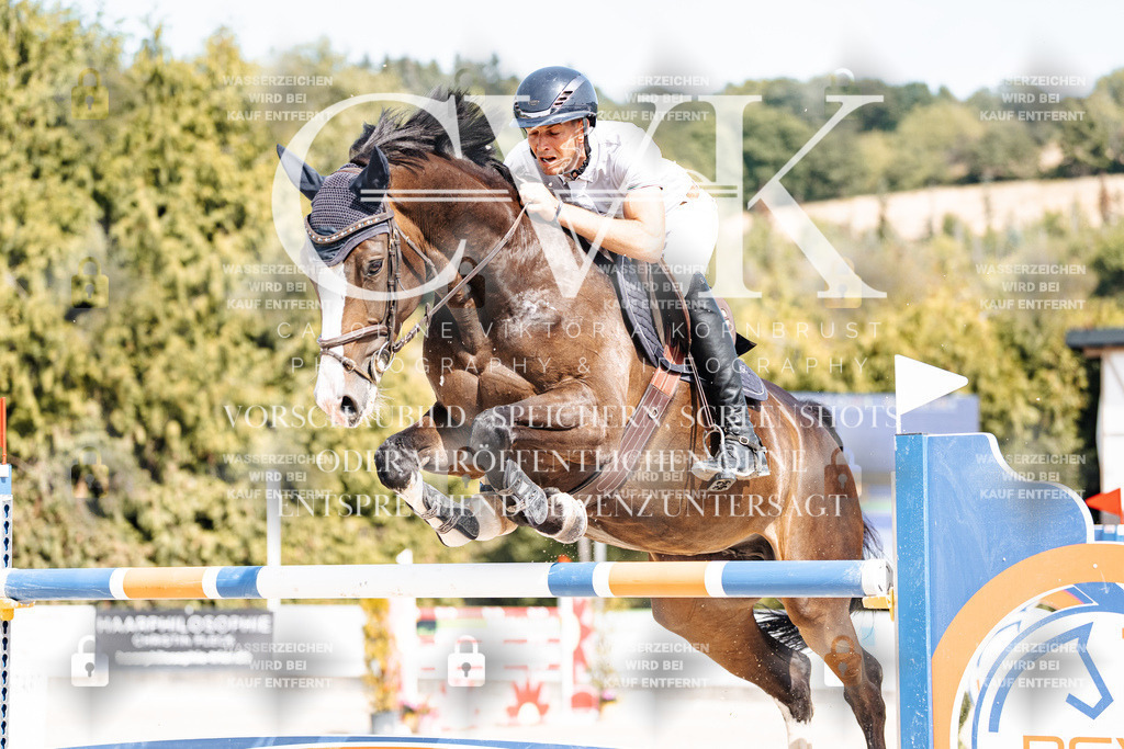 CK905190 | Turnierfotografie Pferdefotografie Trier Rheinland-Pfalz Pferdesport Reitsport Tierfotografie Sportfotografie Pferdevideo Pferdevideografie Equestrianvideography equestrianphotography  - Realisiert mit Pictrs.com