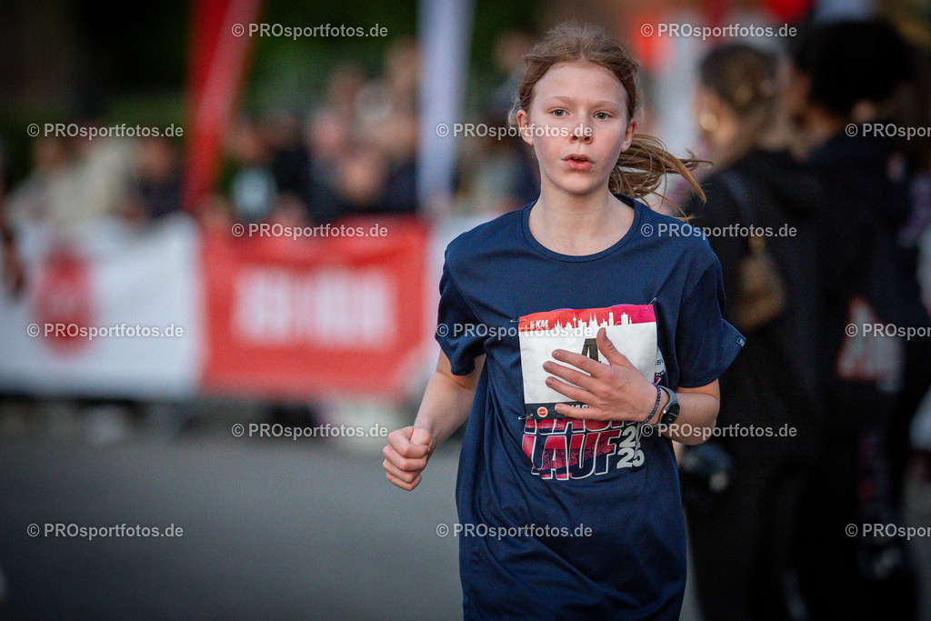 22. ASV Nachtlauf; Koeln, 28.05.25 | Impressionen vom 22. ASV Nachtlauf am 28.05.25 am Tanzbrunnen in Koeln. Foto: BEAUTIFUL SPORTS/Axel Kohring