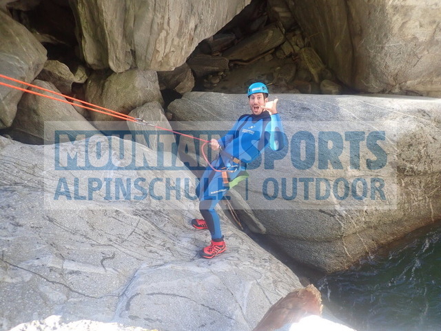 P9210044 | Bestelle die Bilder deines Berg- oder Wasser-Abenteuers mit Mountain Sports bequem von zu Hause aus direkt über unseren Online Fotoshop von pictrs.com. - Realisiert mit Pictrs.com
