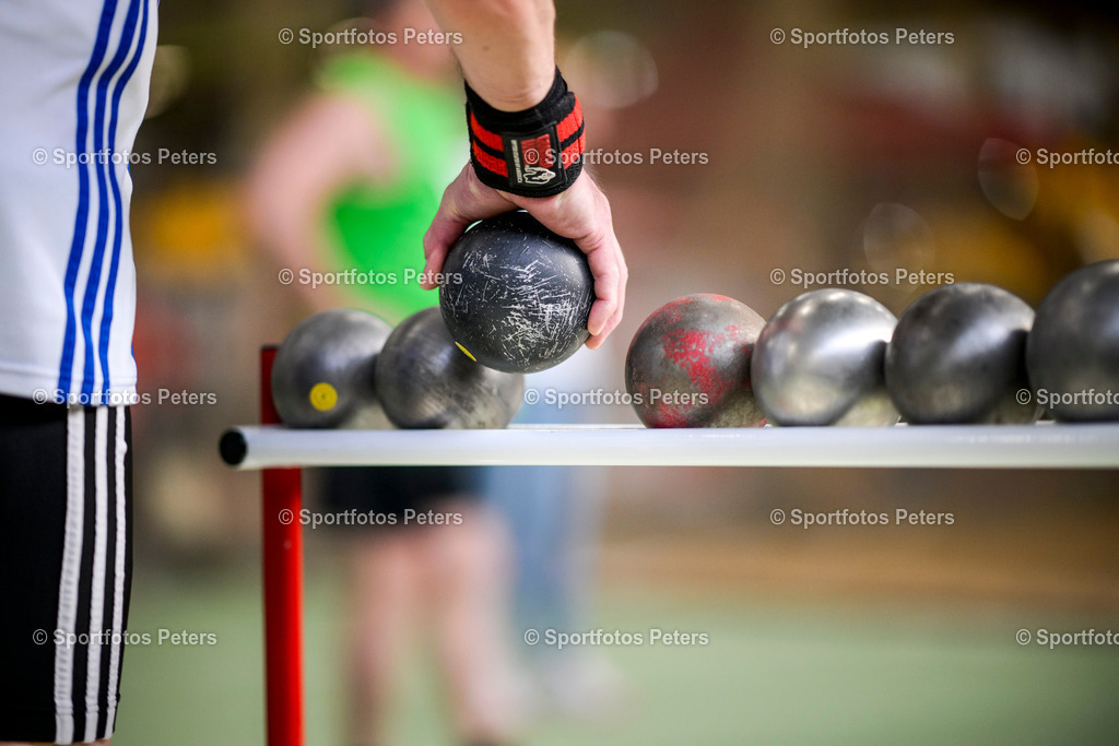 Deutsche Hallenmeisterschaften Masters - Samstag_82 | Deutsche Meisterschaften Halle Masters am 02.03.2024 in Dortmund 

Foto: Kai Peters - Realisiert mit Pictrs.com