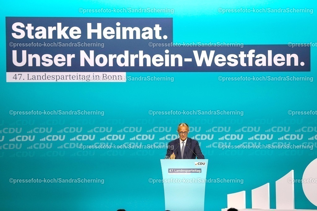 xsscx30082501017 | 30.08.2025, xsscx, Bundeskanzler Friedrich Merz der Bundesrepublik Deutschland auf dem 47. Landesparteitag der CDU Nordrhein-Westfalen mit dem Motto - SO! geht kommunal - im World Conference Center in Bonn Nordrhein-Westfalen Deutschland