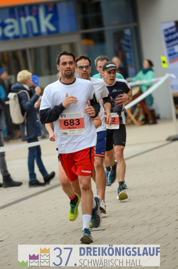 VR Bank Hauptlauf 10000m | 3 Koenigslauf 2023 - Realisiert mit Pictrs.com