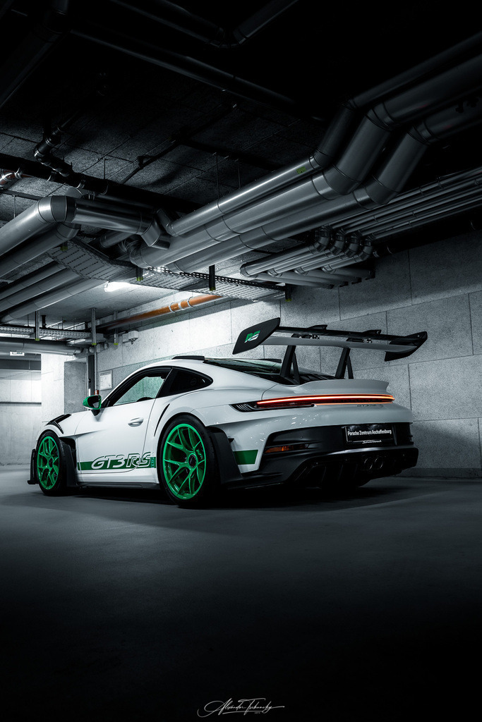 911 Porsche 911 GT3 RS | Entdecken Sie die faszinierende Welt von Alexander Tschuncky Arts: Kreative Fotografie, atemberaubende Automobilkunst und hochwertiger Bilderdruck. Lassen Sie sich inspirieren! - Realisiert mit Pictrs.com