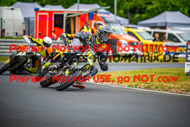 MaZZes_FotoMatrix_230702_2009 | S2