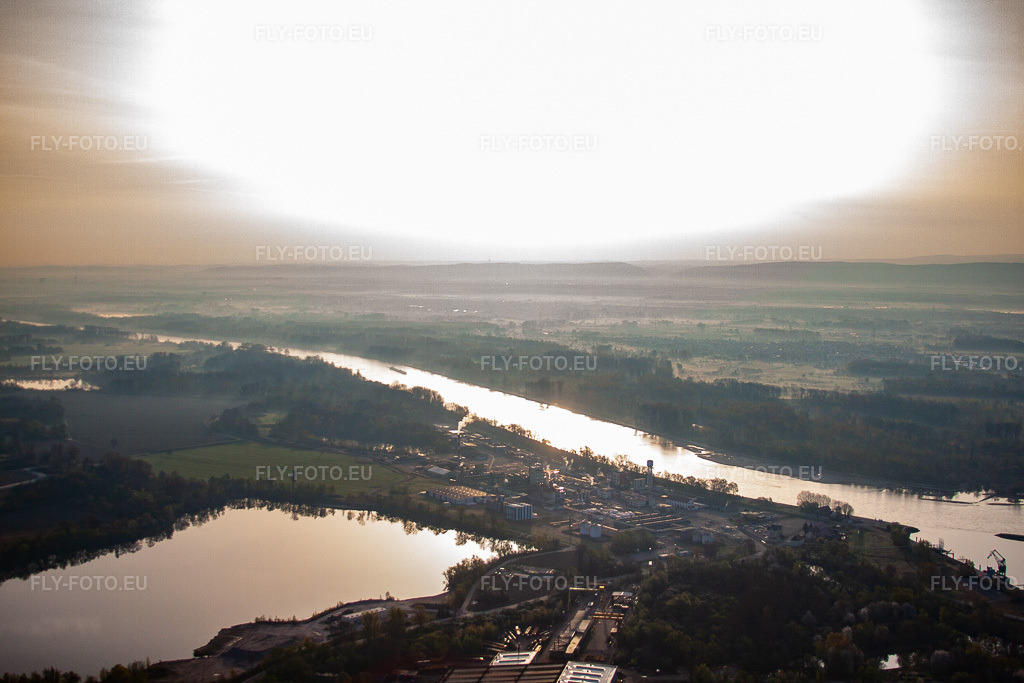 Vue aérienne: Bassin des Mouettes à Lauterbourg dans le département Bas Rhin, France. Photo: IMG_63603.jpg prise le 30/03/2014 par Werner Riehm/FLY-FOTO.euRésolution de l'original: 4752 x 3168 px