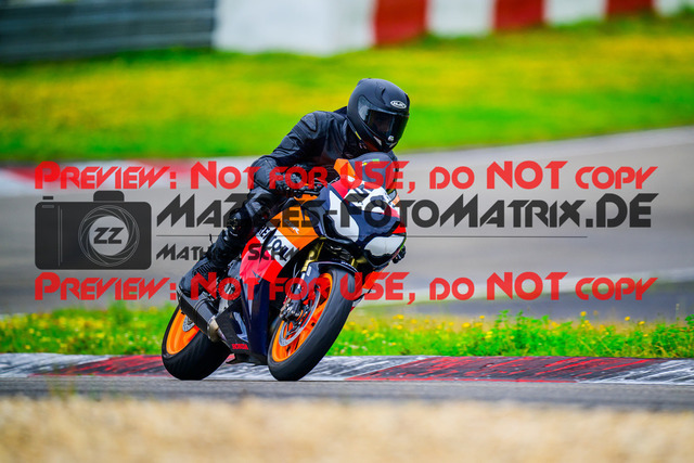 MaZZes_FotoMatrix_240804_6007705_1477 | Fotograf Mathias Schmid
Sportfotograf,
Eventfotograf,
Hochzeitsfotograf,
Portraitfotograf