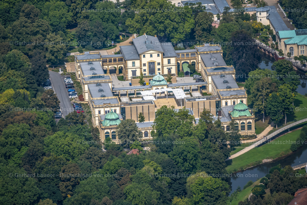 4060039 | BAD KISSINGEN 07.09.2021 Palai- Schloss der " Spielbank Bad Kissingen " Im Luitpoldpark im Bundesland Bayern, Deutschland. // Palace in Bad Kissingen Im Luitpoldpark in the state Bavaria, Germany. Foto: Gerhard Launer