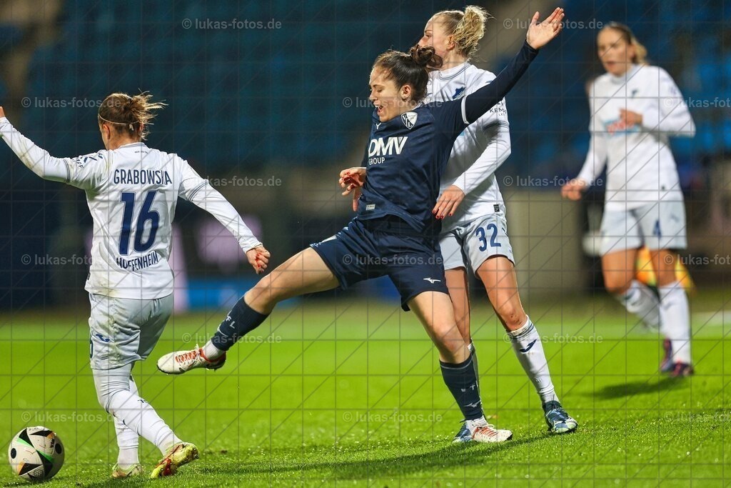 DFB-Pokal-Achtelfinale: VfL Bochum Frauen - TSG Hoffenheim 0:5 | Im Achtelfinale des DFB-Pokals der Frauen unterlag der VfL Bochum der TSG Hoffenheim aus der 1. Bundesliga mit 0:5. - Realisiert mit Pictrs.com
