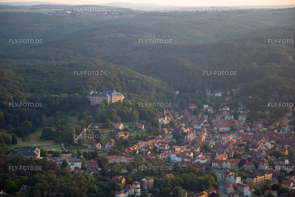 Schloss Blankenburg https://www.rettung-schloss-blankenburg.de/ | Luftbild: Schloss Blankenburg https://www.rettung-schloss-blankenburg.de/ in Blankenburg im Bundesland Sachsen-Anhalt in Deutschland. Foto: IMG_136560.jpg vom 17.06.2023 durch ©2025 Werner Riehm fly-foto.de/copyright - Realisiert mit Pictrs.com