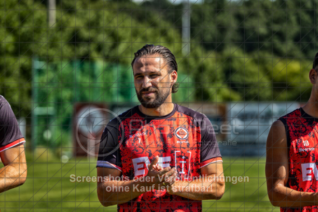 20250629_103731_0444-Bearbeitet | #,1.Göppinger SV, Fussball, Oberliga BW - Trainingsauftakt, Saison 2025/2026, Rasensportplatz Stadion SV Göppingen, Hohenstaufenstr. 116, 73033 Göppingen, 29.06.2025 - 10:30 Uhr,Foto: PhotoPeet-Sportfotografie/Peter Harich