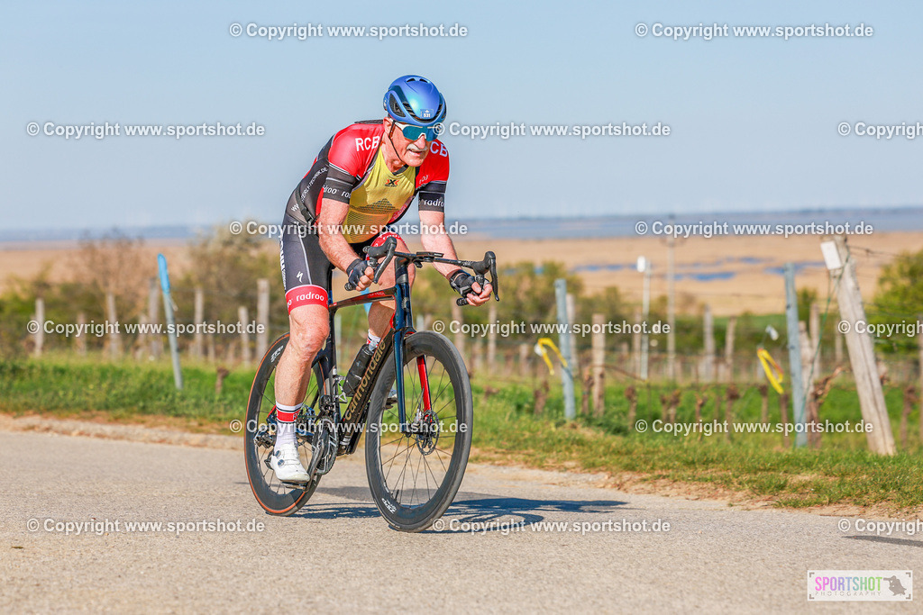 717_AR6_8300 | Neusiedlersee Radmarathon 2026@sportshot_your_pictrs #yourpictures#roadtowm2029 #nrm #neusiedlerseeradmarathon #neusiedlersee #neusiedlerseetourismus #burgenland #mörbisch #nrm26 #burgenlandtourismus #voglundco #poweredbyburgenlandtourismus #radsport #rad #marathon #ucigranfondo #visitburgenland #ucigranfondoworldseries